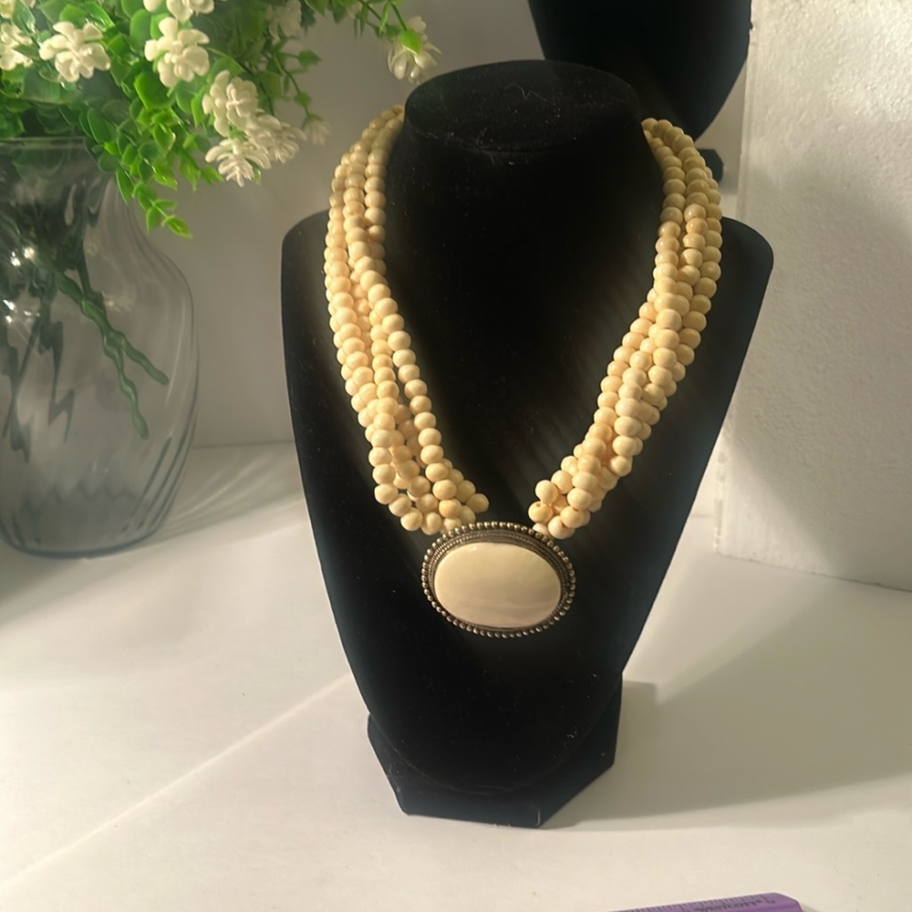 Vintage? Cream tone beaded multi strand necklace w/ oval faux stone pendant